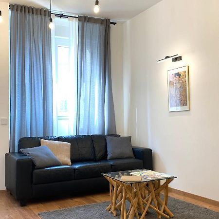 Lahn Kuesst Rhein - Ferienwohnung 兰施泰因 外观 照片