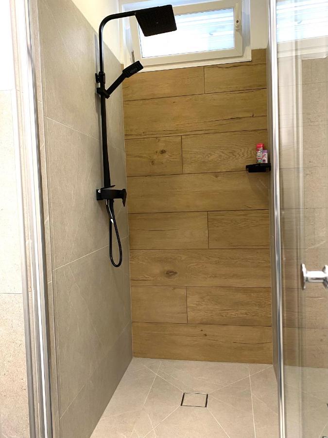 Lahn Kuesst Rhein - Ferienwohnung 兰施泰因 外观 照片